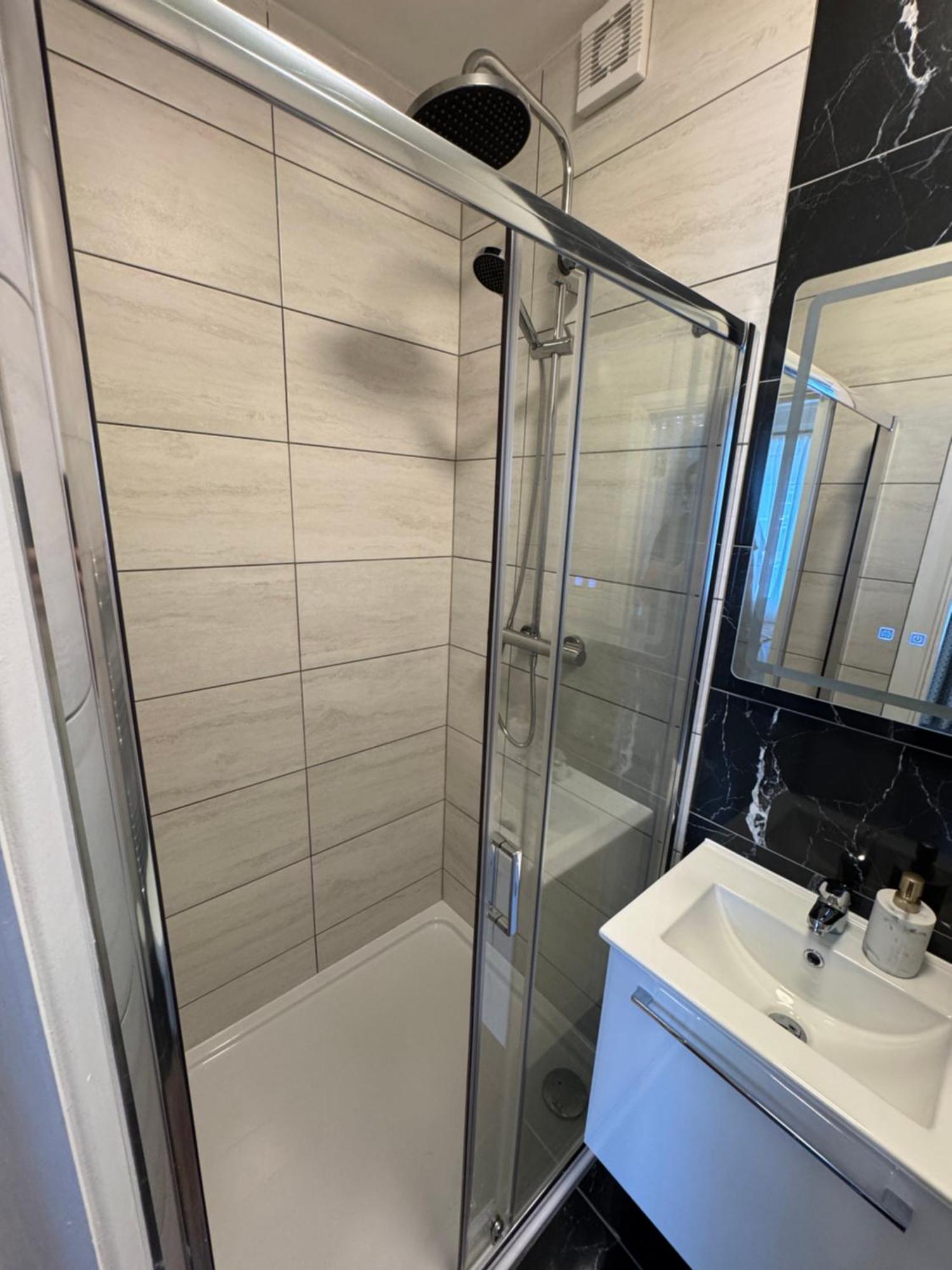 Triple Room with Private Bathroom